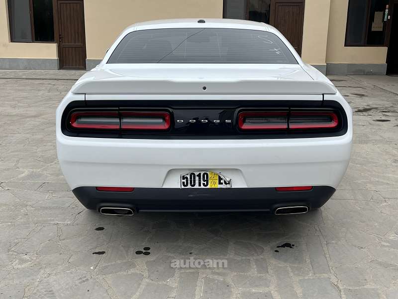 DODGE CHARGER  , 2019