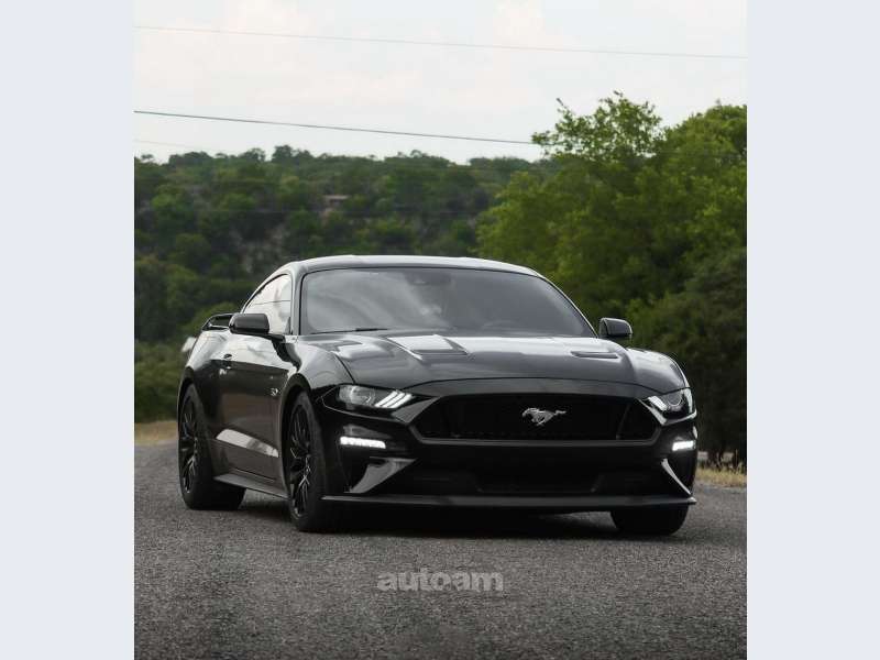 FORD MUSTANG , 2018